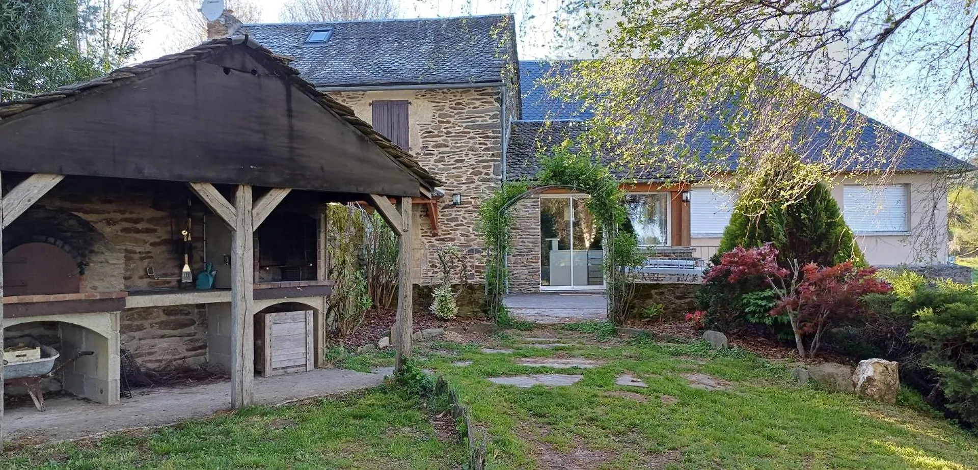 Gite La Belle Aubrac Saint-Côme-dʼOlt